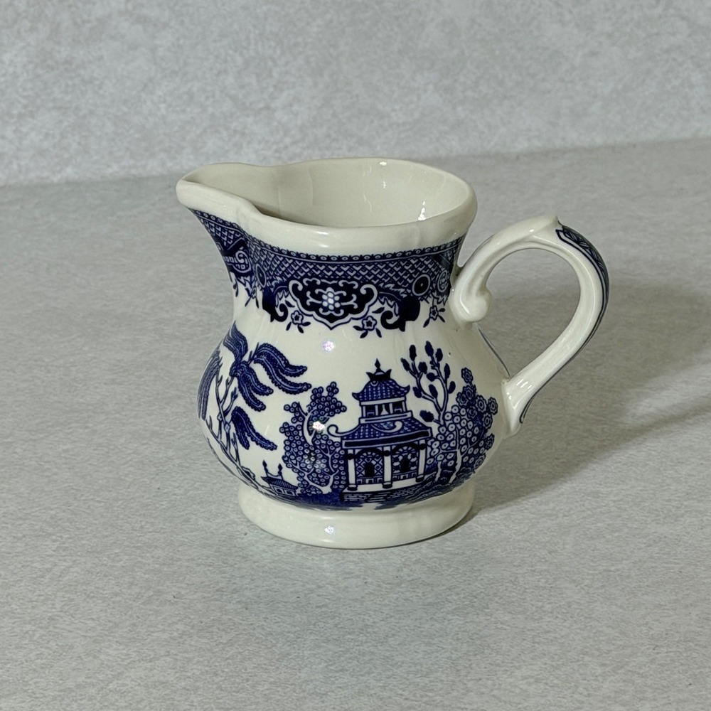 Broadhurst Staffordshire Ironstone Blue Willow Creamer Pitcher England 3.25"